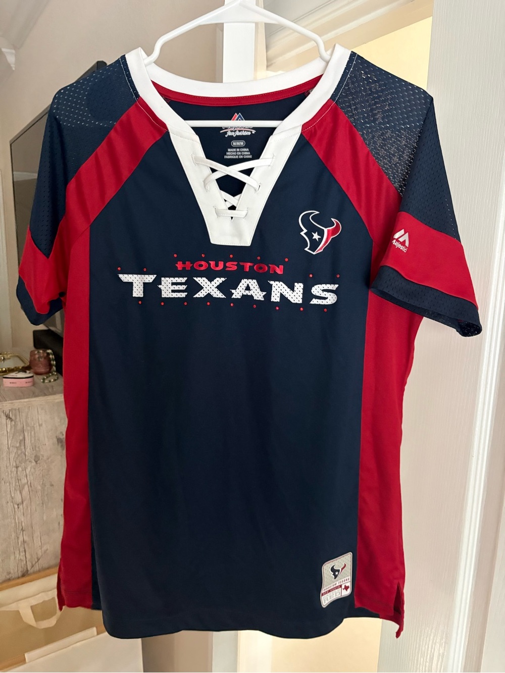 Houston Texans women’s Lace-Up Jersey Tee - Navy & Red